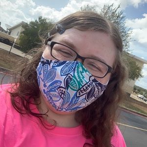 Meet your Posher, Caitlin